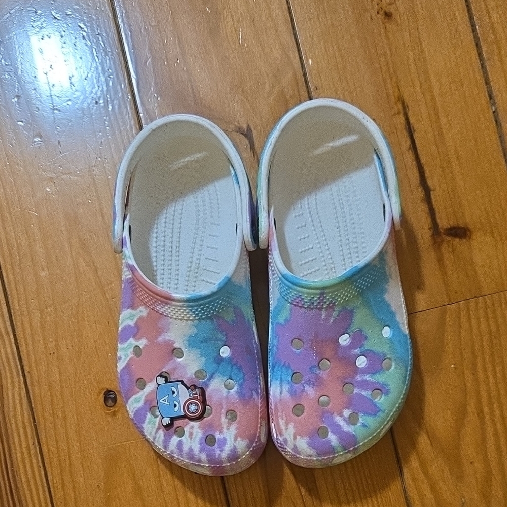 CROCS Tie-Dye Pastel Kids' Clogs with White Strap